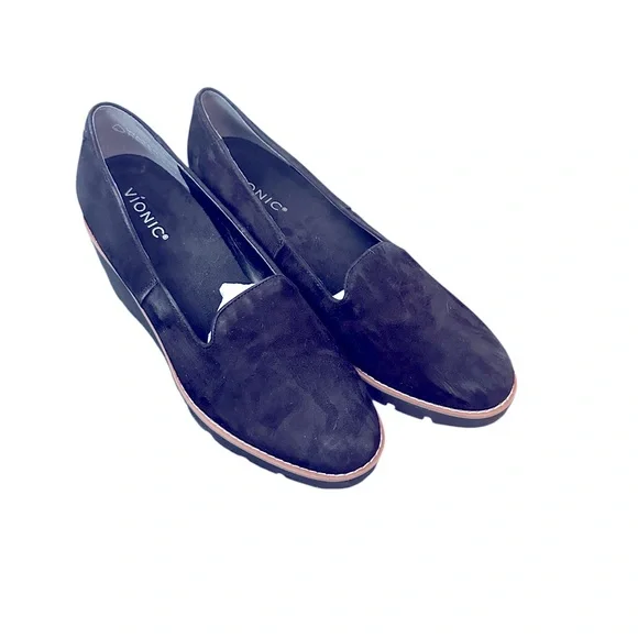 Vionic Willa Wedge Women's Black Suede Loafers 10 Water Repellent New in box• - Picture 2 of 5